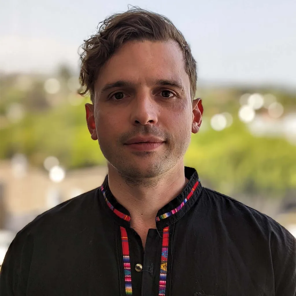 Dr. Leonardo Christov-Moore